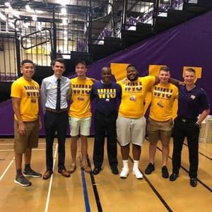 Meet your Posher, Omar